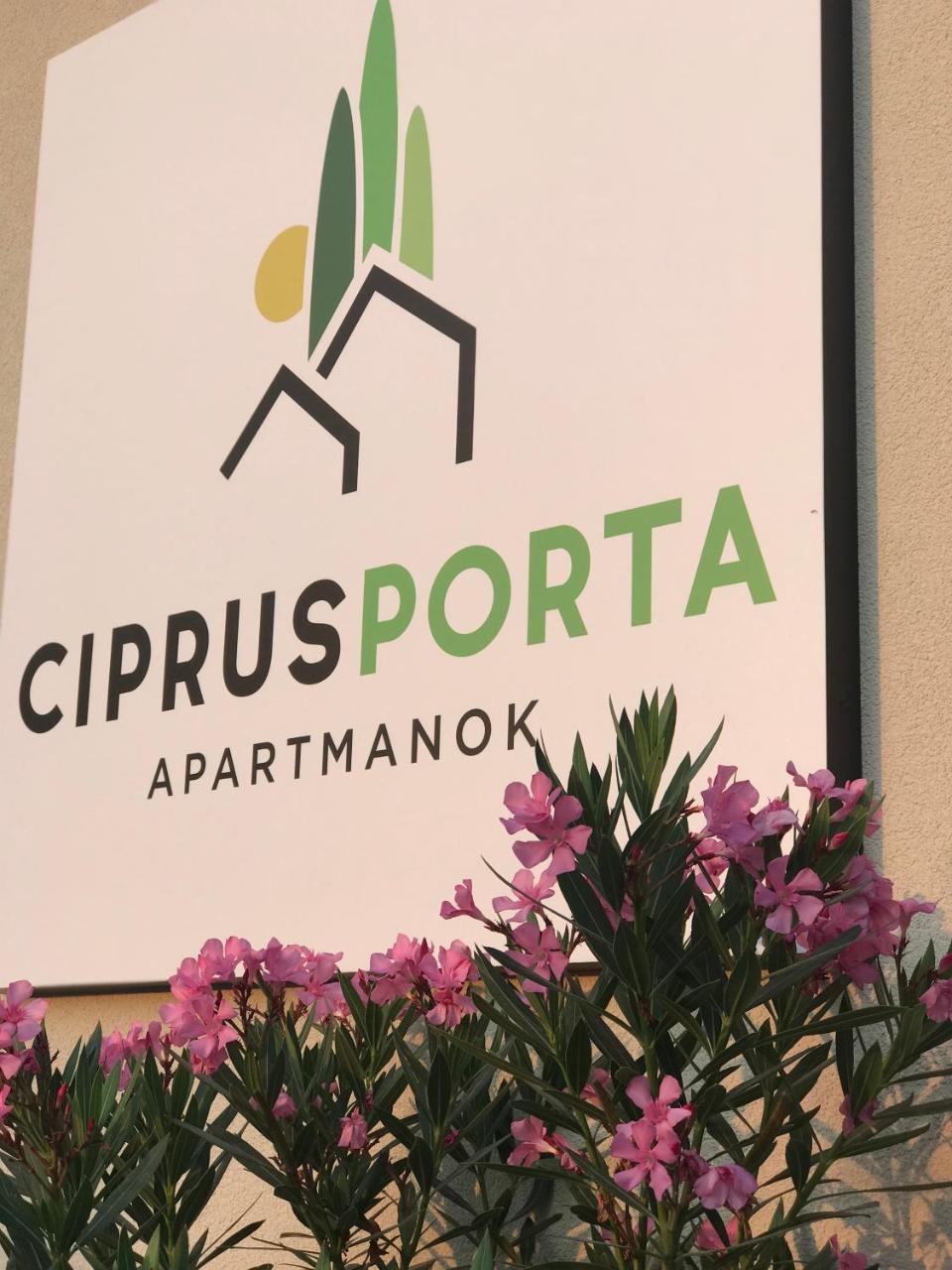 Ciprus Porta Apartmanok Balatonkenese Εξωτερικό φωτογραφία